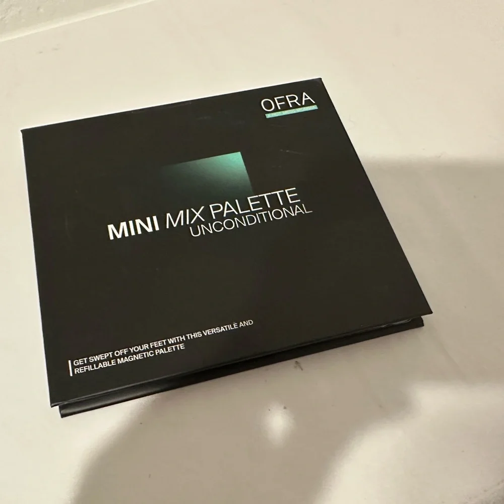 OFRA COSMETICS - Mini Mix Face Palette in Unconditional